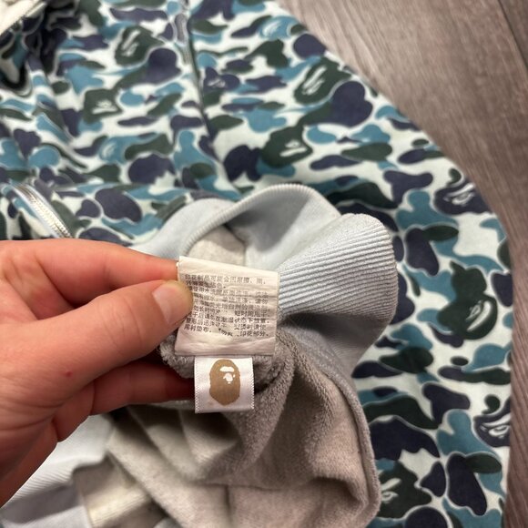 Bape ABC Camo Shark Full Zip Hoodie Blue Camo Medium Rare - Picture 9 of 13